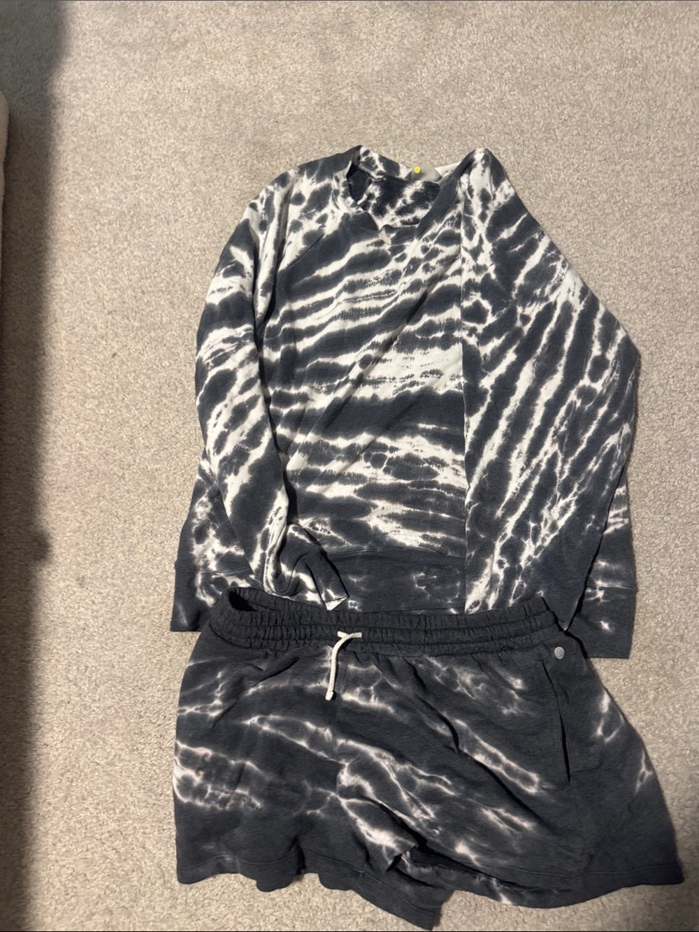 Zella Black and White Tie-Dye Long Sleeve Top